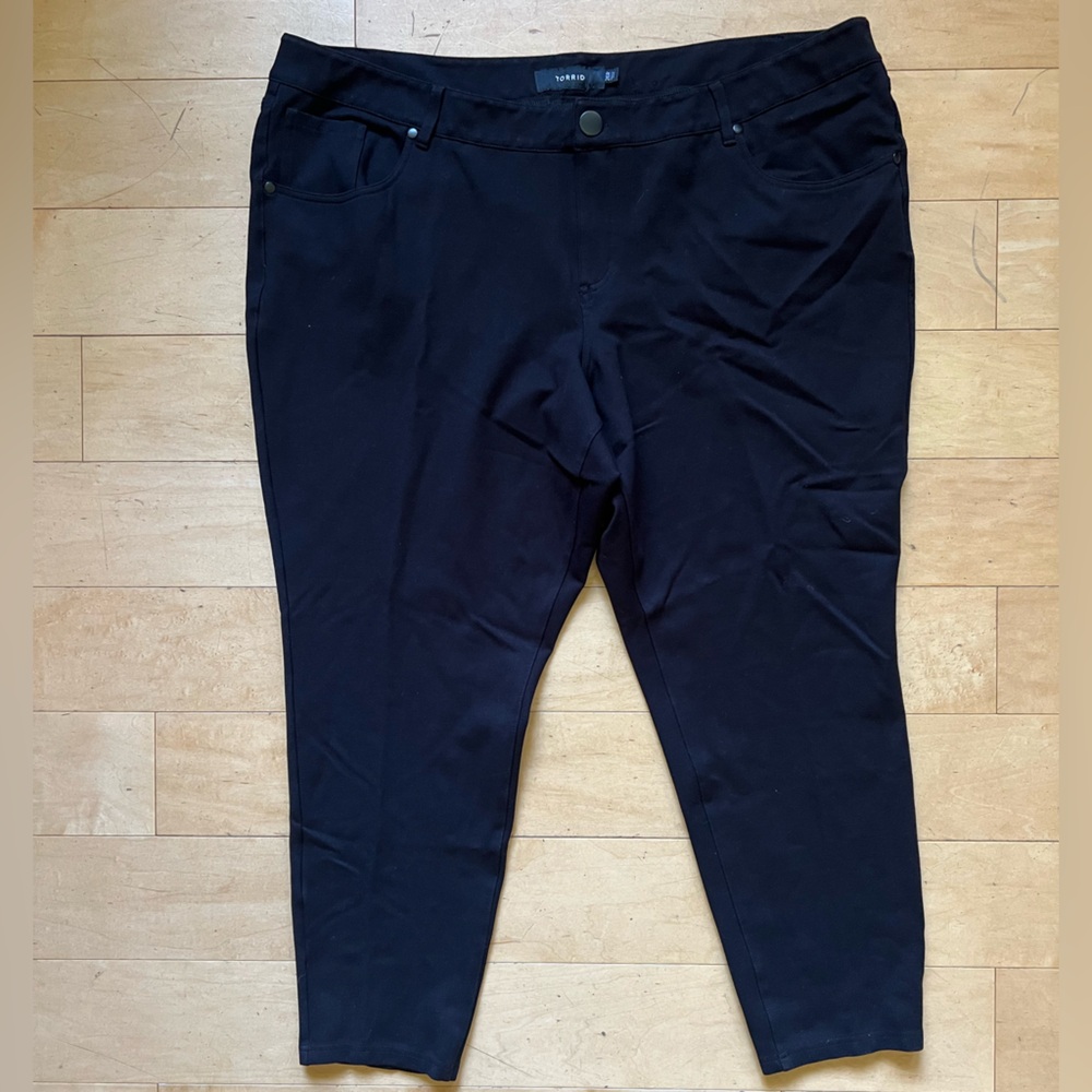 Torrid black skinny stretch pants, sz 26R, office work casual business staple‎